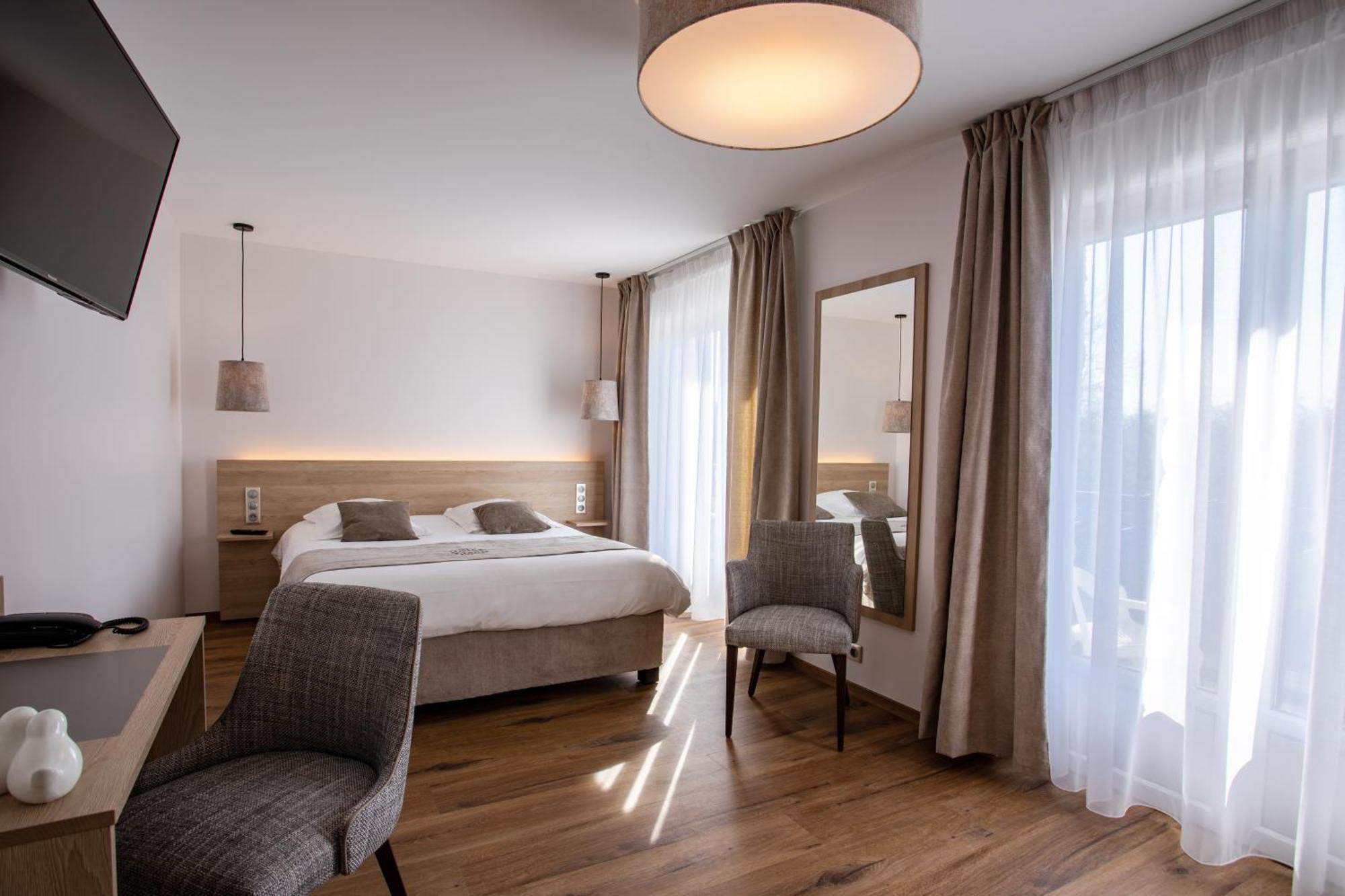 Heudicourt-sous-les-Côtes Hotel Du Lac De Madine - Maison Drapier מראה חיצוני תמונה